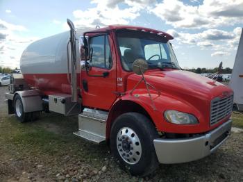  Salvage Freightliner M2 106 Med