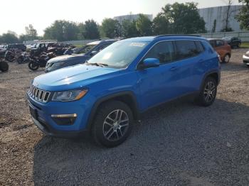  Salvage Jeep Compass