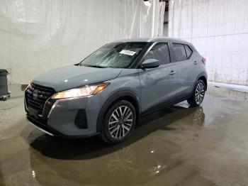  Salvage Nissan Kicks