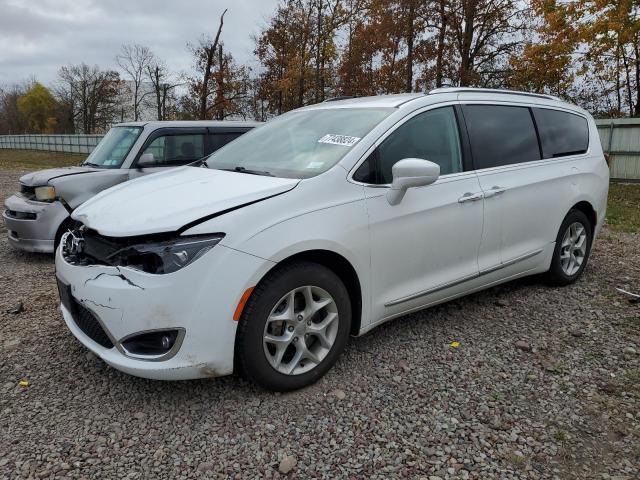  Salvage Chrysler Pacifica