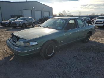  Salvage Ford Crown Vic