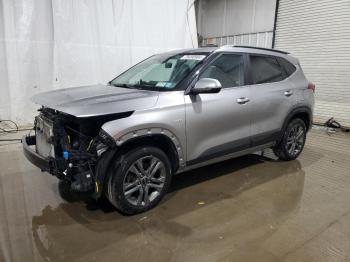  Salvage Kia Seltos