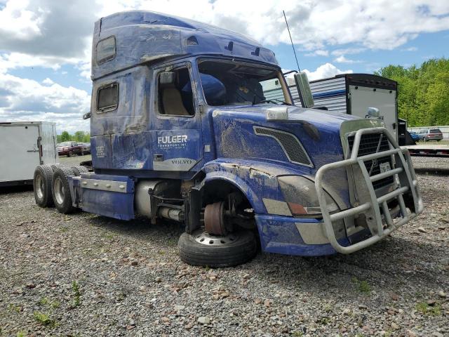  Salvage Volvo Vn