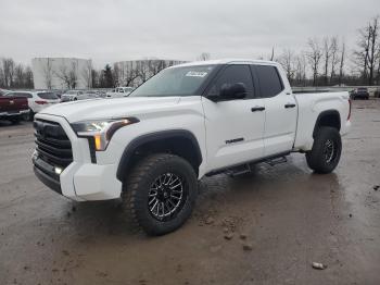  Salvage Toyota Tundra