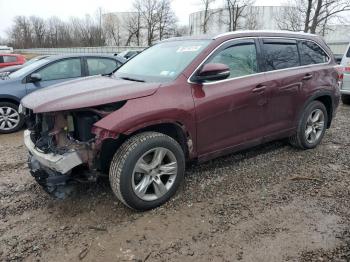  Salvage Toyota Highlander