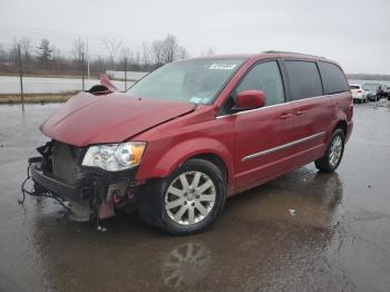  Salvage Chrysler Minivan