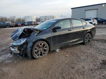  Salvage Chrysler 200