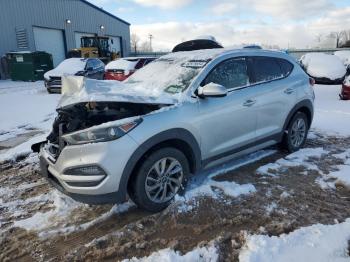  Salvage Hyundai TUCSON