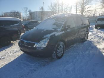  Salvage Kia Sedona