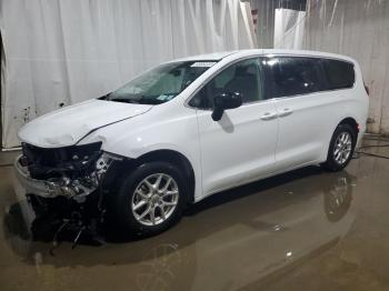  Salvage Chrysler Minivan