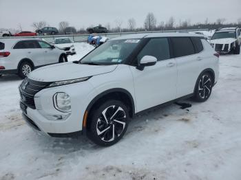  Salvage Mitsubishi Outlander