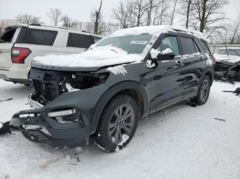  Salvage Ford Explorer