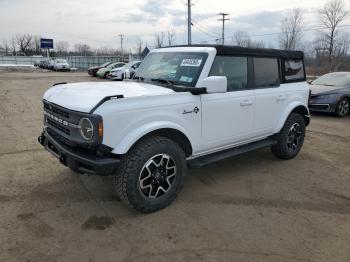  Salvage Ford Bronco