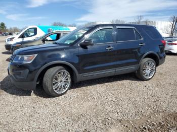  Salvage Ford Explorer