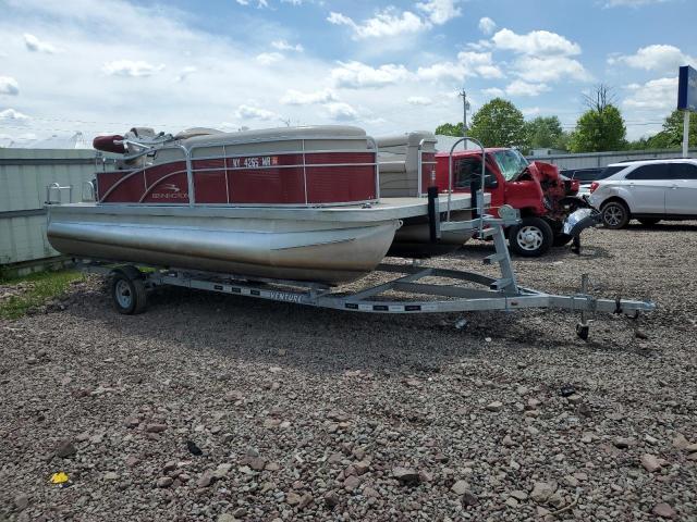  Salvage Bennington Marine Boat