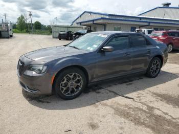  Salvage Chrysler 300