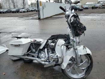  Salvage Harley-Davidson Fl