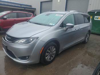  Salvage Chrysler Pacifica