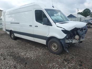 Salvage Mercedes-Benz Sprinter