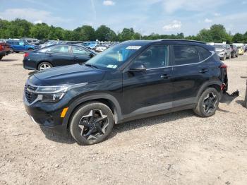  Salvage Kia Seltos
