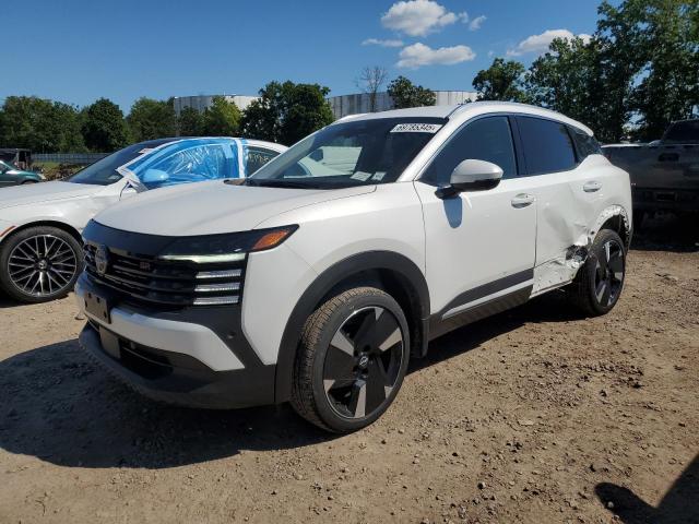  Salvage Nissan Kicks
