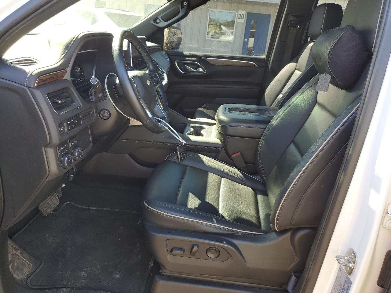 Chevrolet Tahoe K1500 Premier Image 9