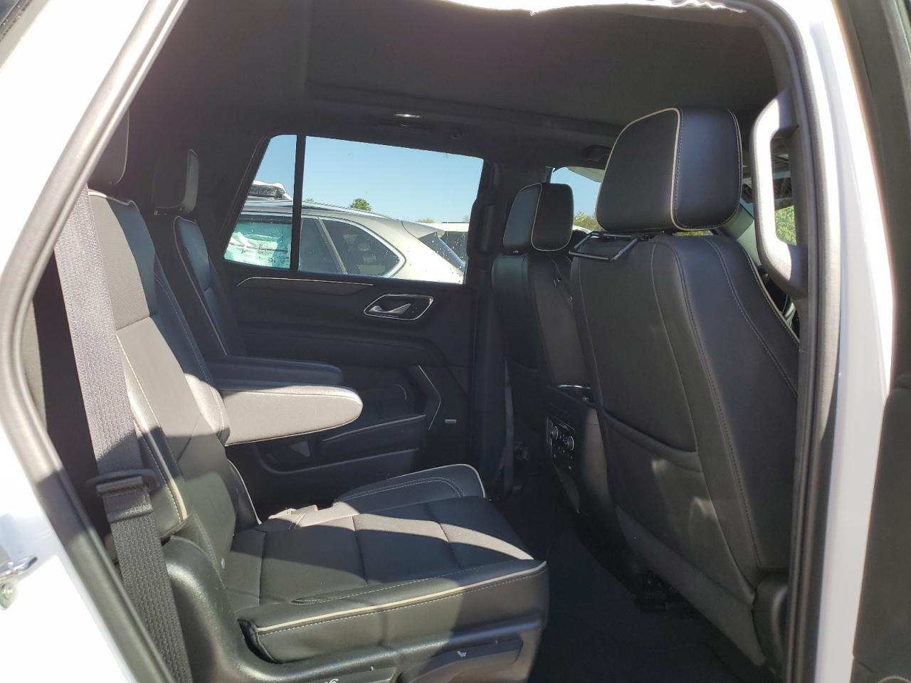 Chevrolet Tahoe K1500 Premier Image 13