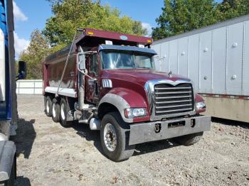  Salvage Mack 700 Gu700