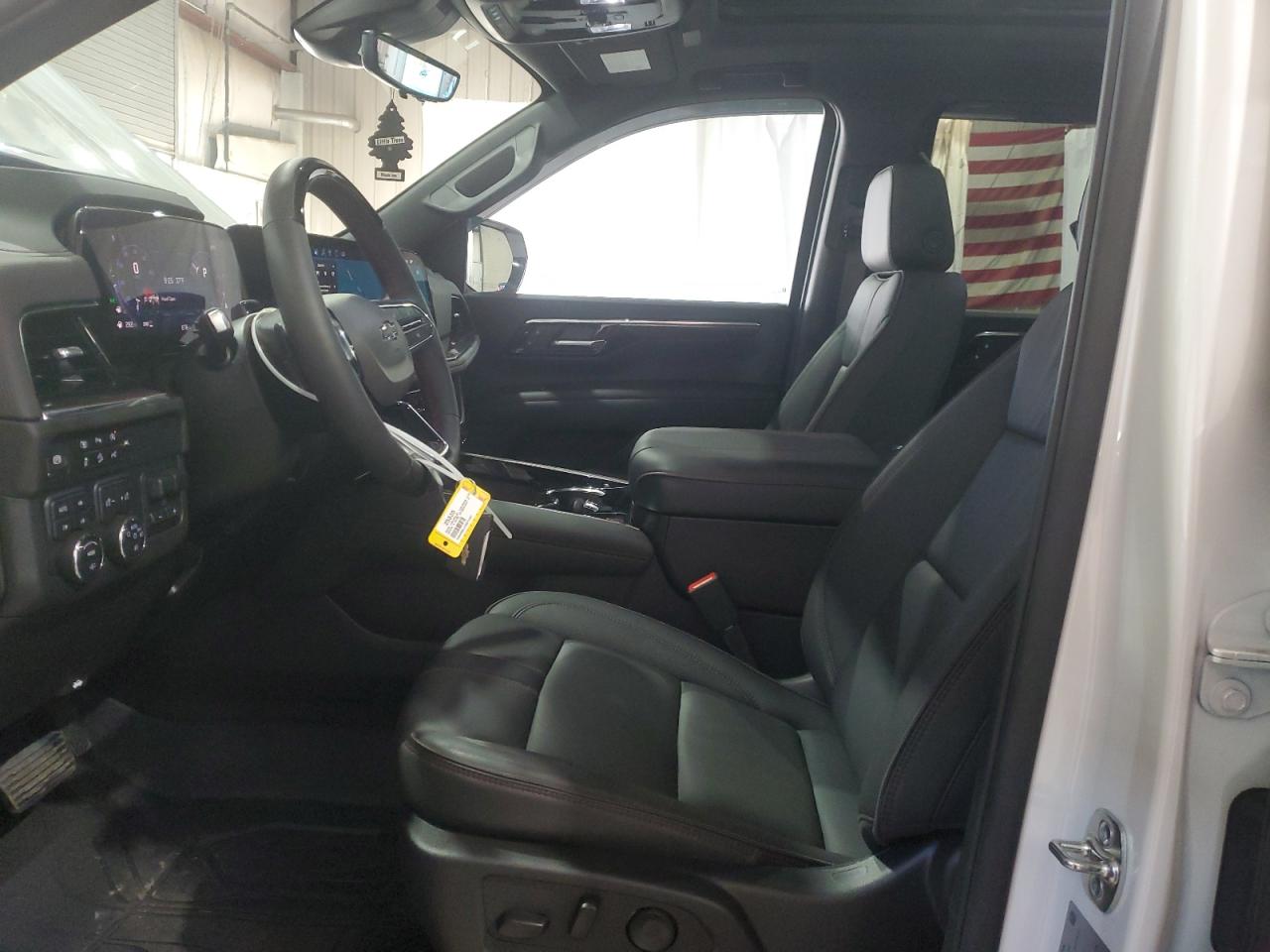 Chevrolet Suburban K1500 Rst Image 13