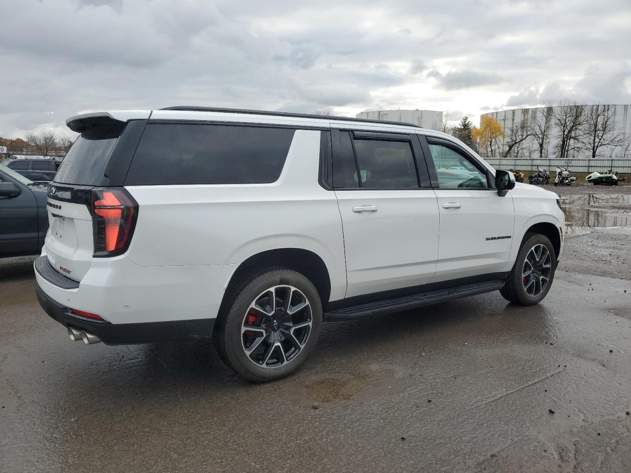 Chevrolet Suburban K1500 Rst Image 3