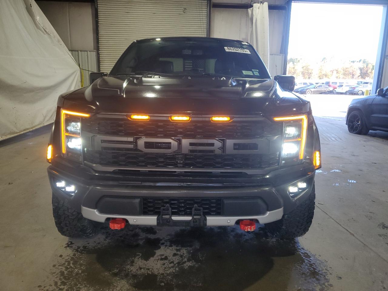 Ford F-150 Raptor Image 4