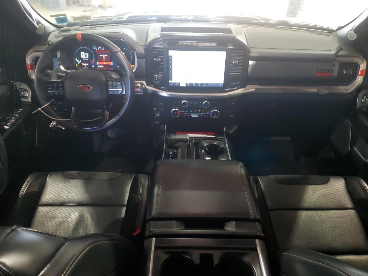 Ford F-150 Raptor Image 3