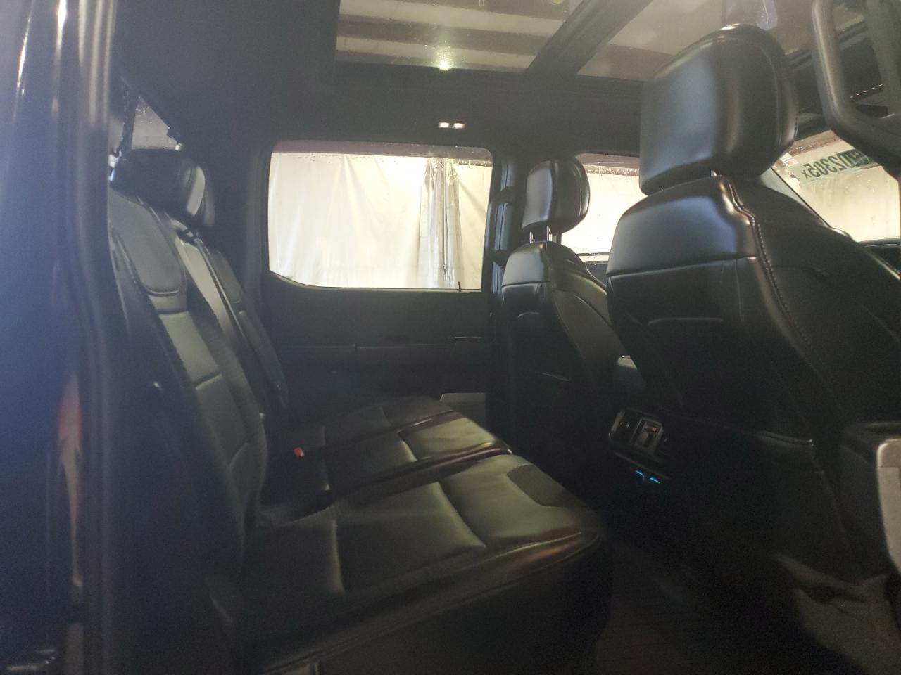 Ford F-150 Raptor Image 5