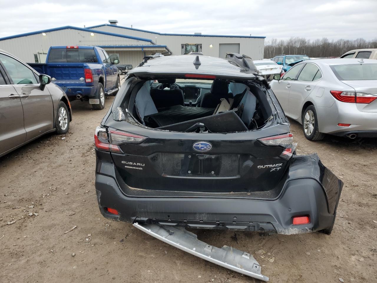 Subaru Outback Limited Image 3