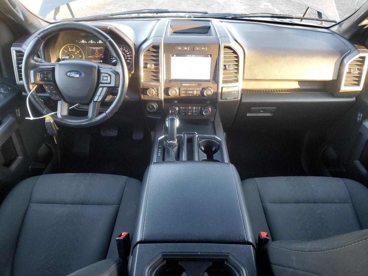 Ford F-150 Supercrew Image 7