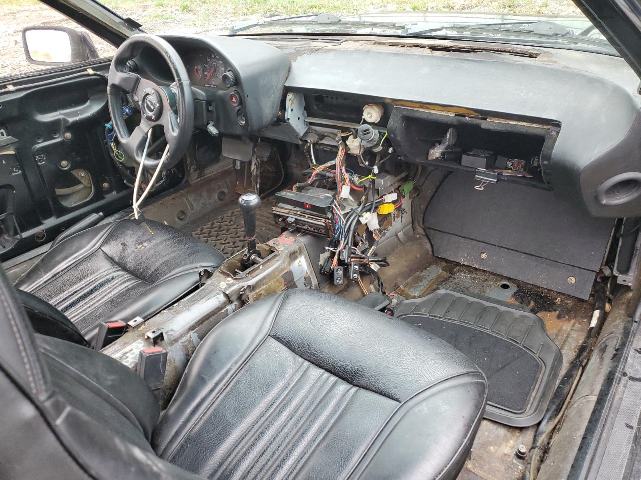 Porsche 928 Image 10