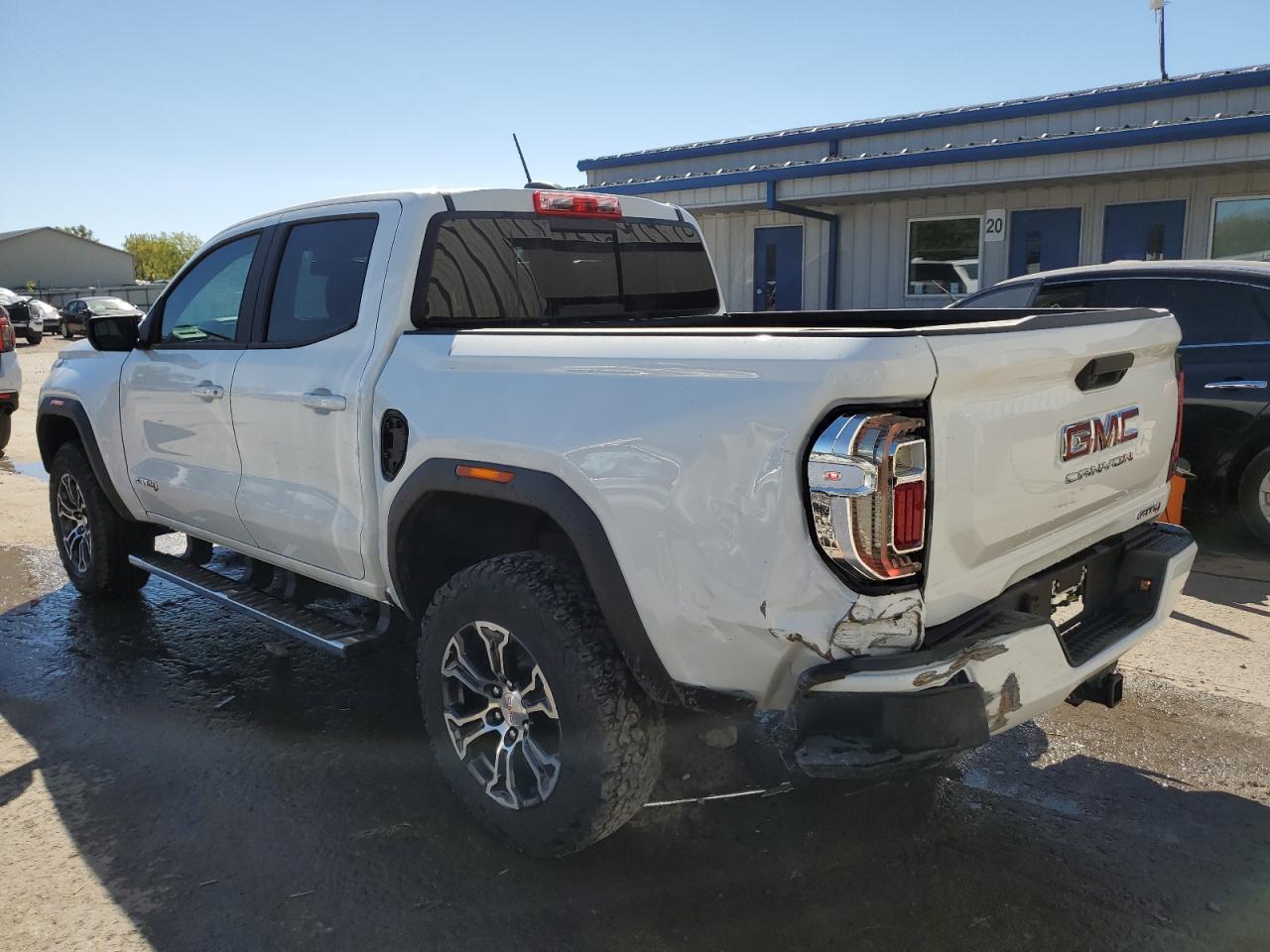 GMC Canyon At4 Image 5