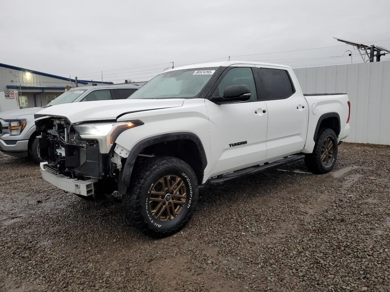 Toyota Tundra Crewmax Sr Image 1