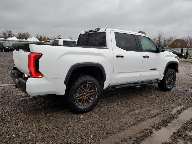 Toyota Tundra Crewmax Sr Image 3