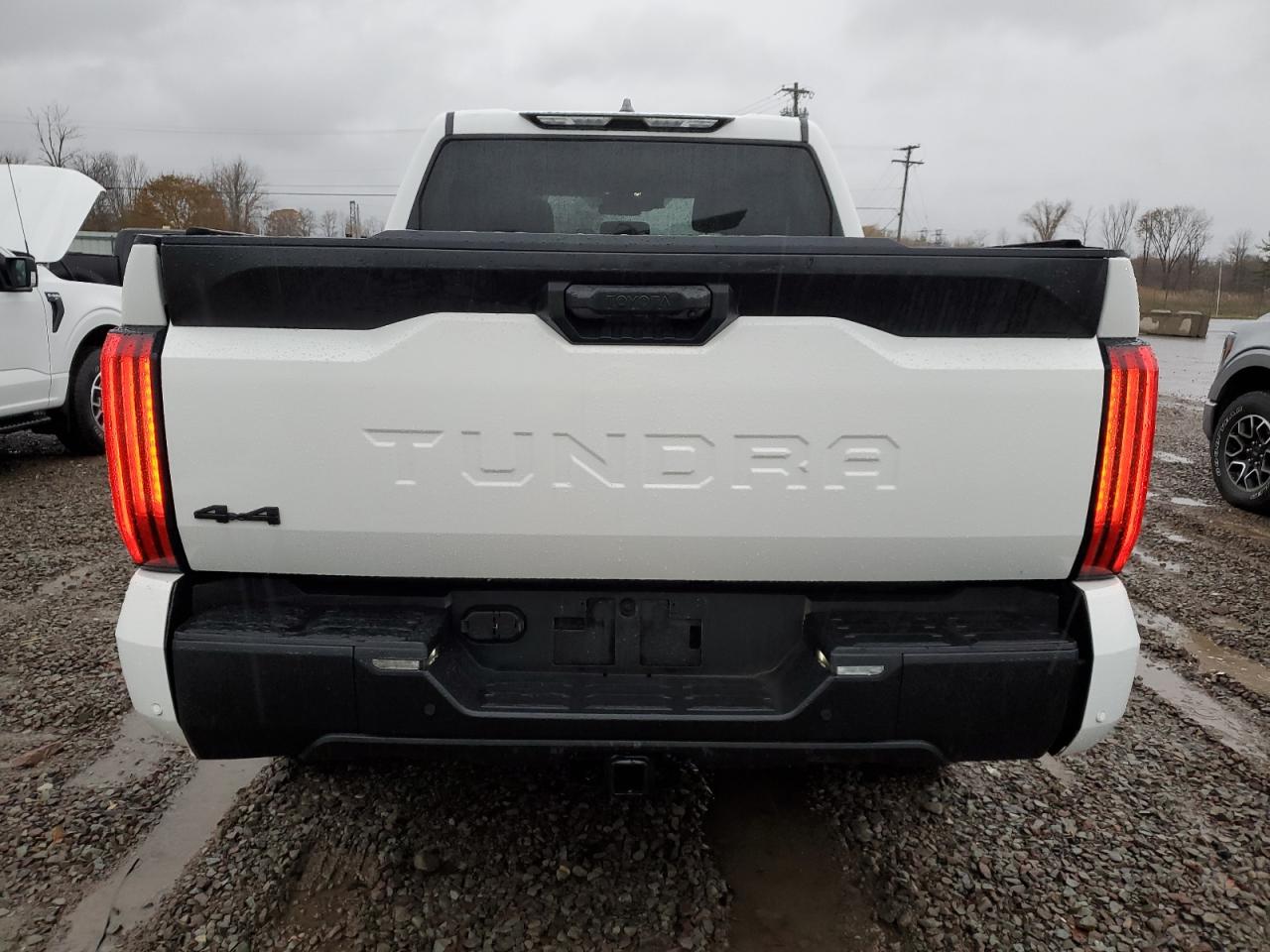 Toyota Tundra Crewmax Sr Image 7