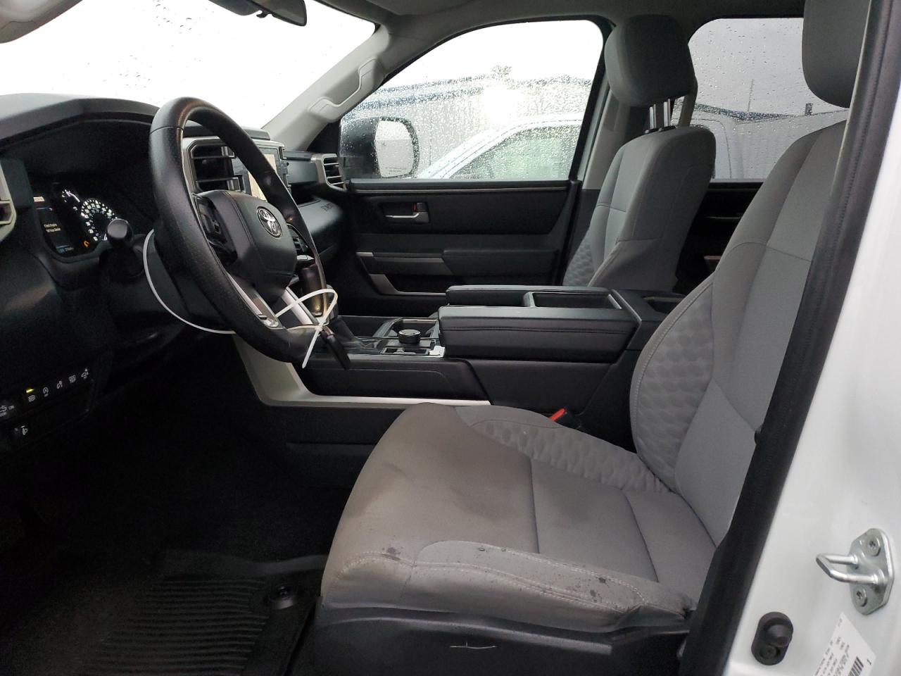 Toyota Tundra Crewmax Sr Image 5