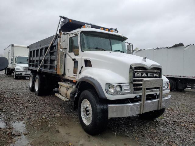 Salvage Mack 700 Cv700