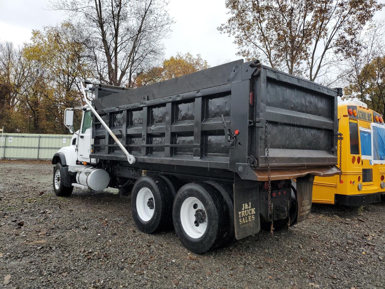 Mack 700 Cv700 Cv700 Image 3