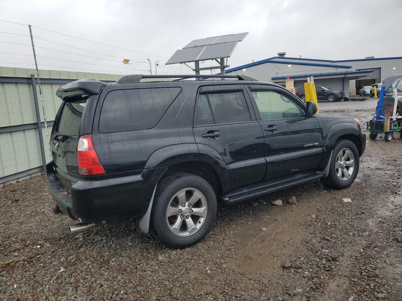 Toyota 4Runner Limited Image 5