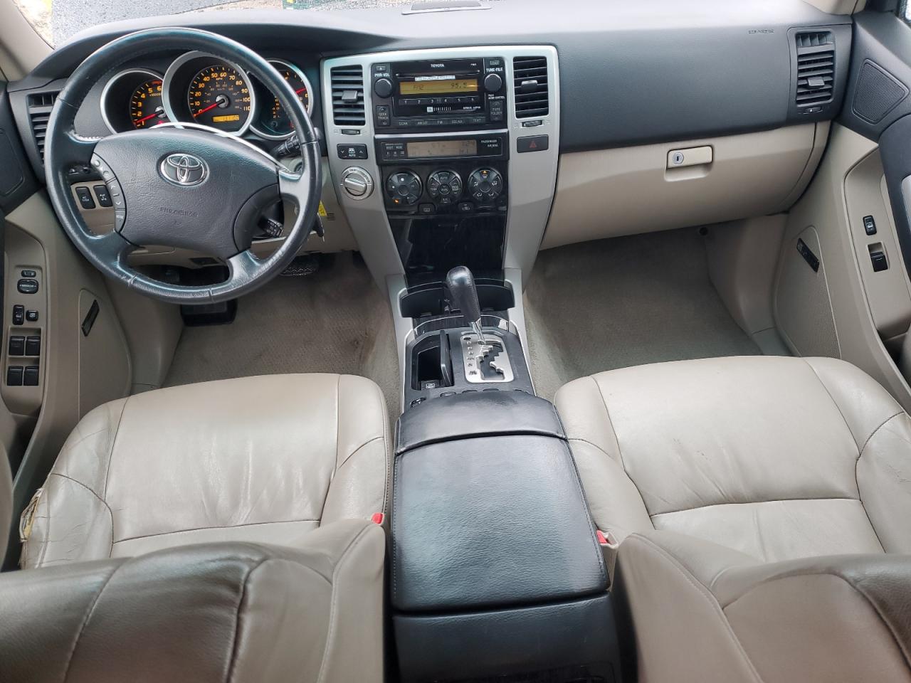 Toyota 4Runner Limited Image 4