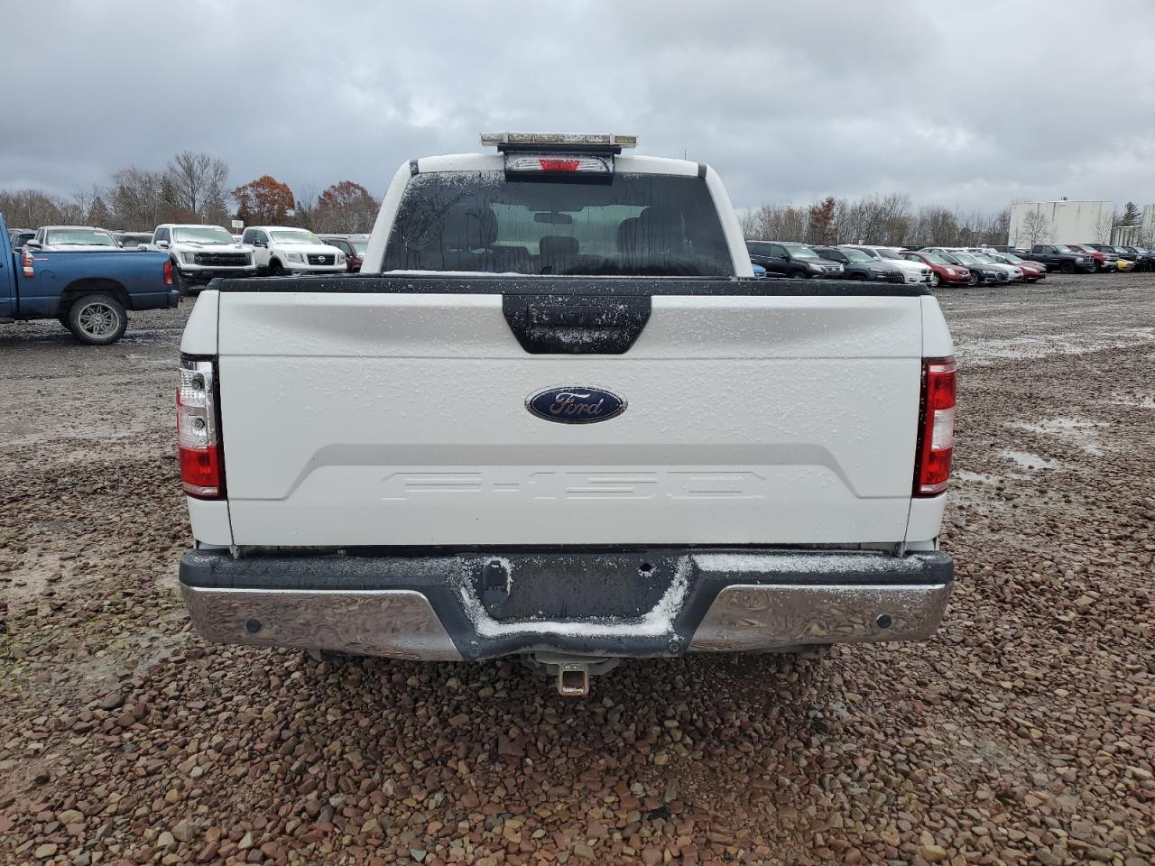 Ford F-150 Super Cab Image 10