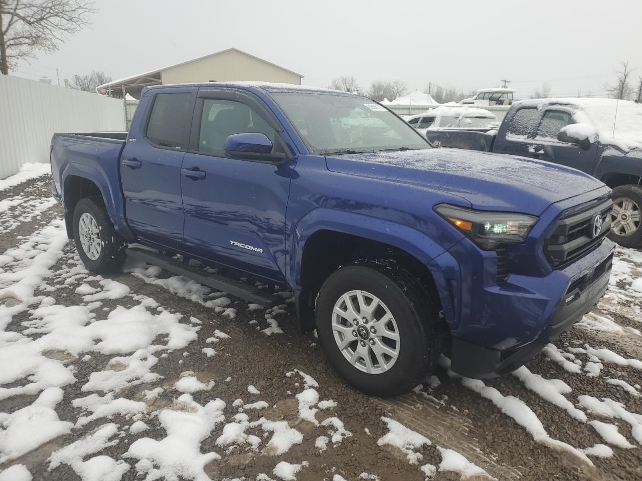 Toyota Tacoma Double Cab Image 4
