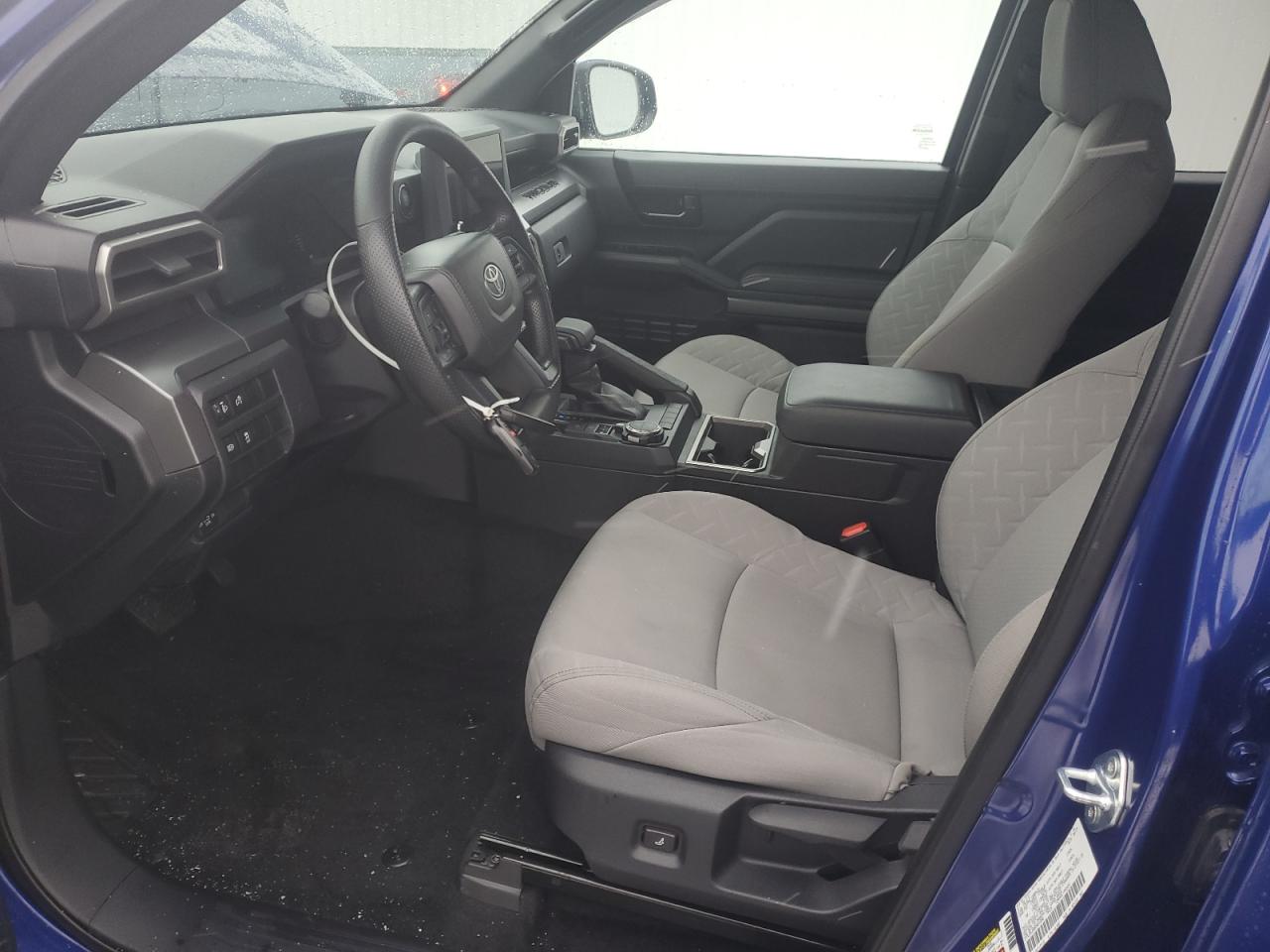 Toyota Tacoma Double Cab Image 8