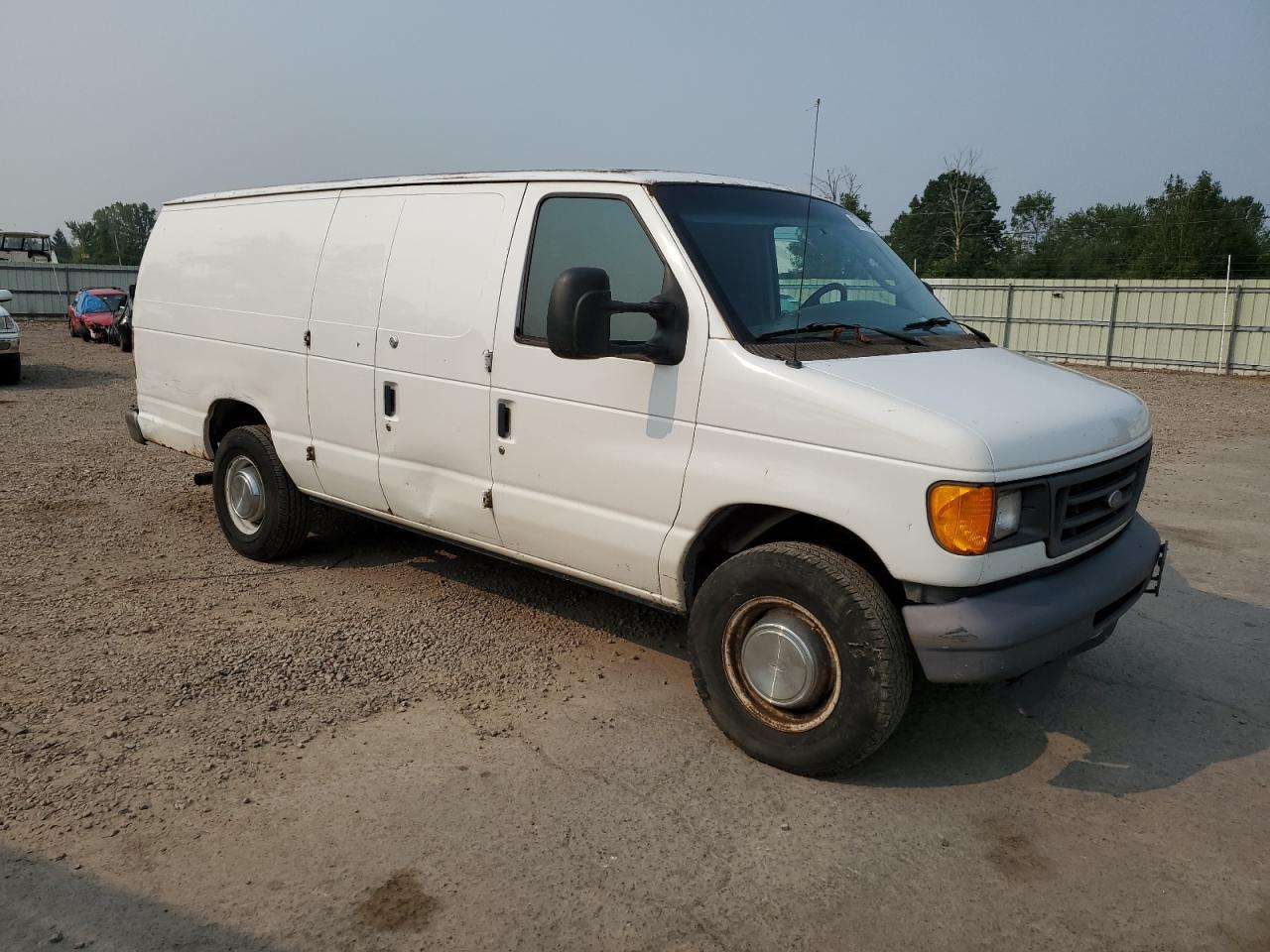 Ford Econoline E350 Super Duty Van Image 7