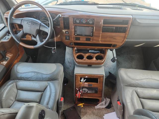Chevrolet Express Image 8